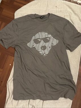 Raising Cane‘s Gray Graphic unisex T-Shirt with White Logo